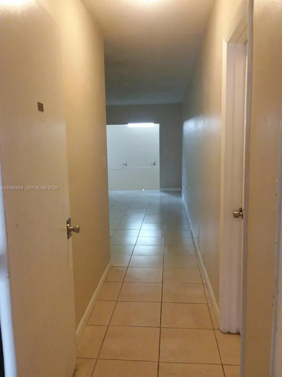 140 Royal Palm Rd #107 Hialeah Gardens, FL 33016