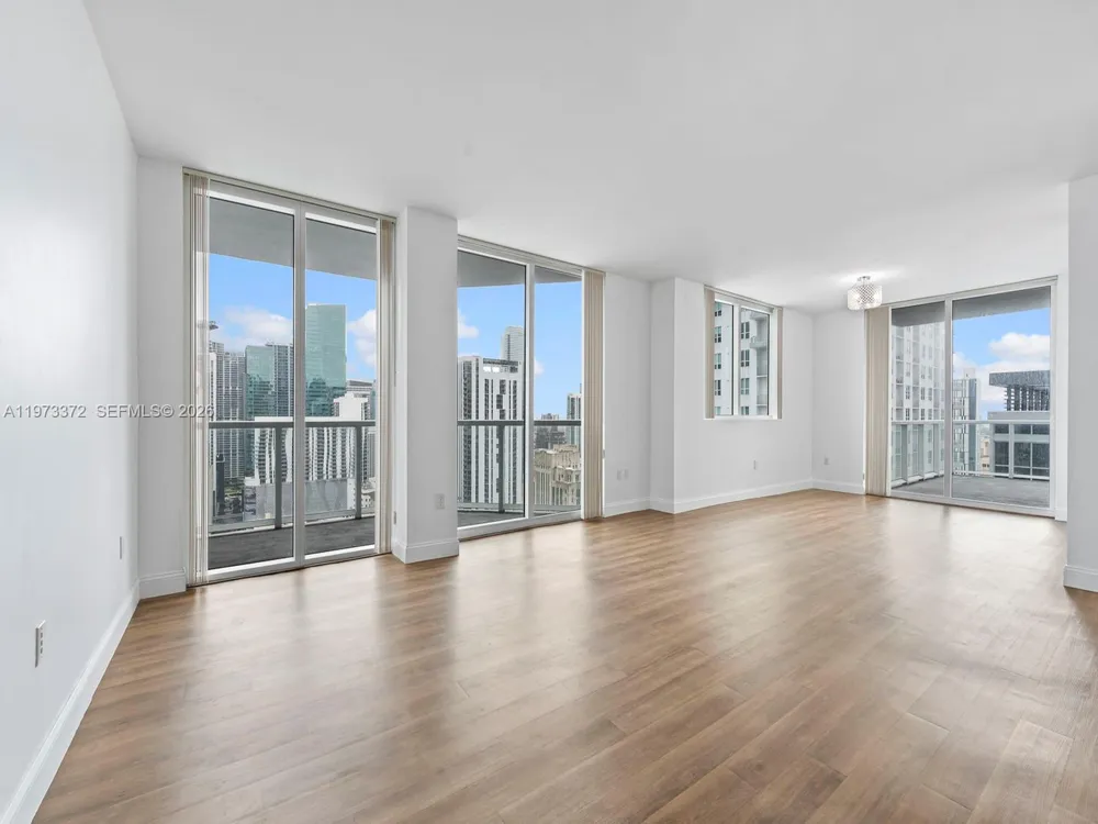 253 NE 2nd St #3108 Miami, FL 33132