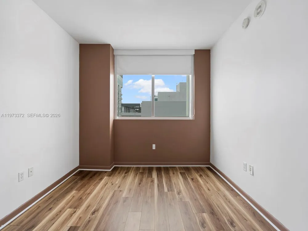 253 NE 2nd St #3108 Miami, FL 33132