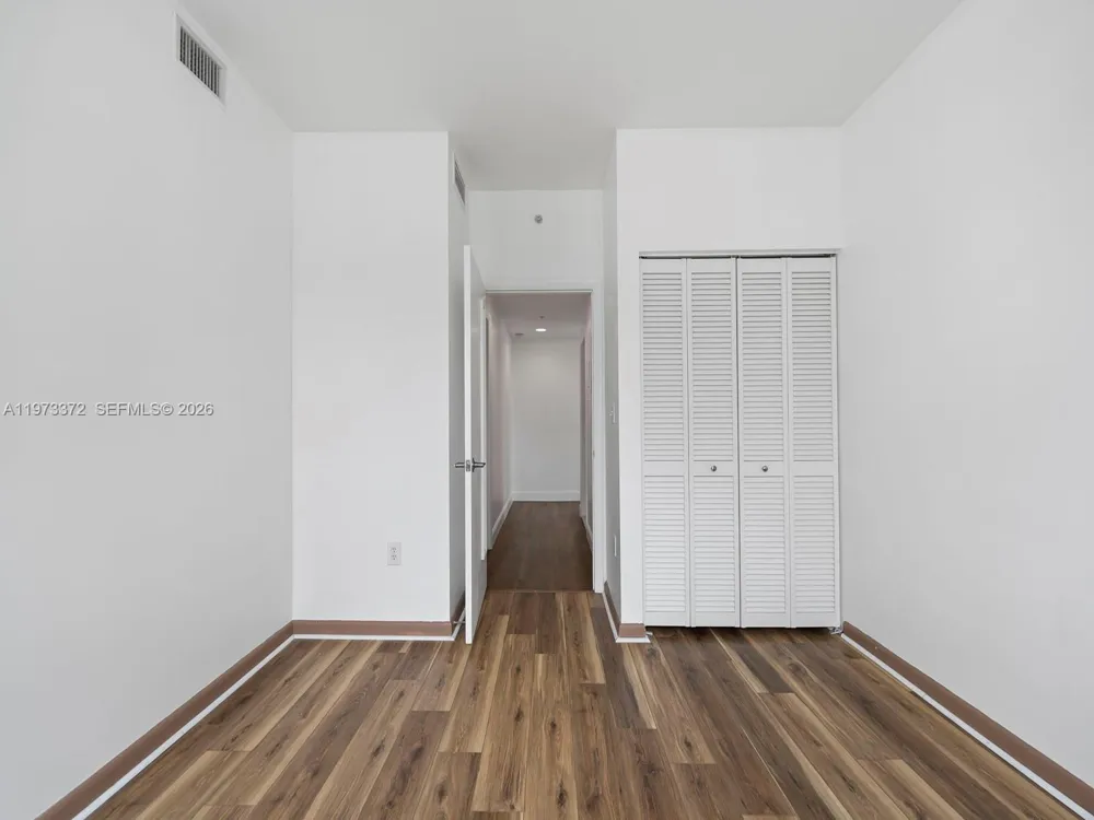 253 NE 2nd St #3108 Miami, FL 33132