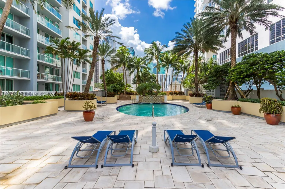 253 NE 2nd St #3108 Miami, FL 33132
