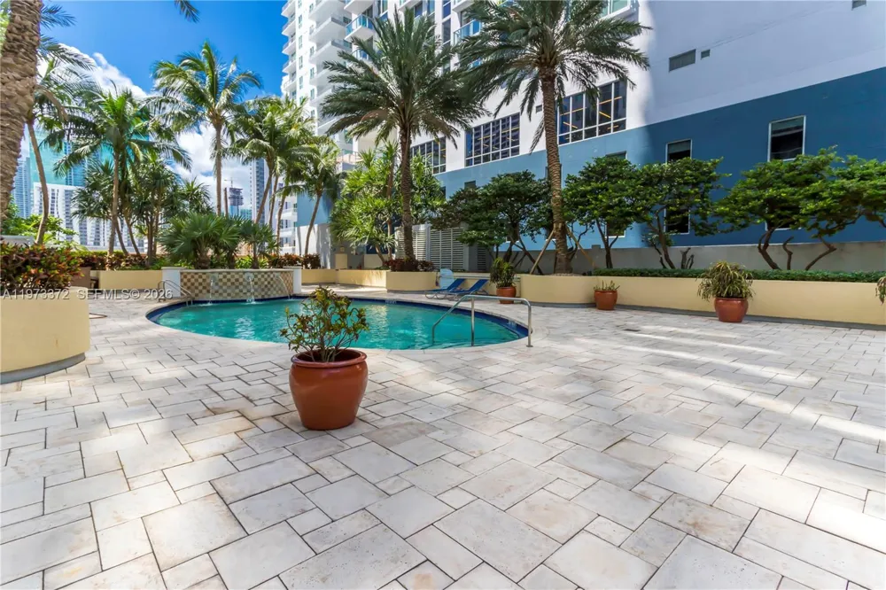 253 NE 2nd St #3108 Miami, FL 33132