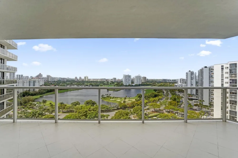 20281 E Country Club Dr #1703 Aventura, FL 33180