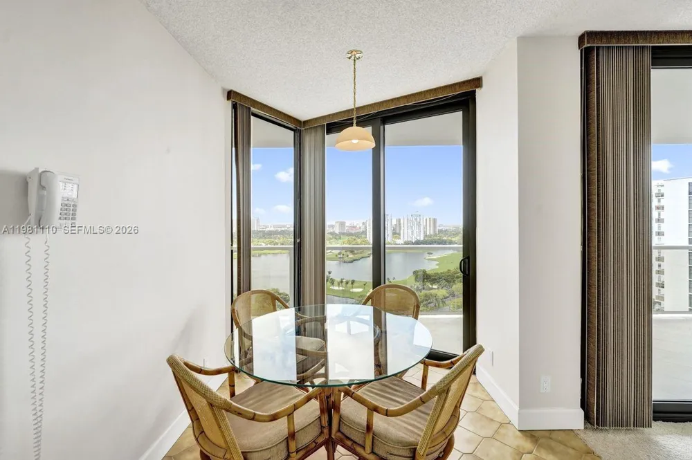 20281 E Country Club Dr #1703 Aventura, FL 33180