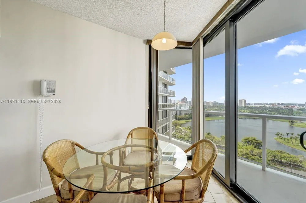 20281 E Country Club Dr #1703 Aventura, FL 33180