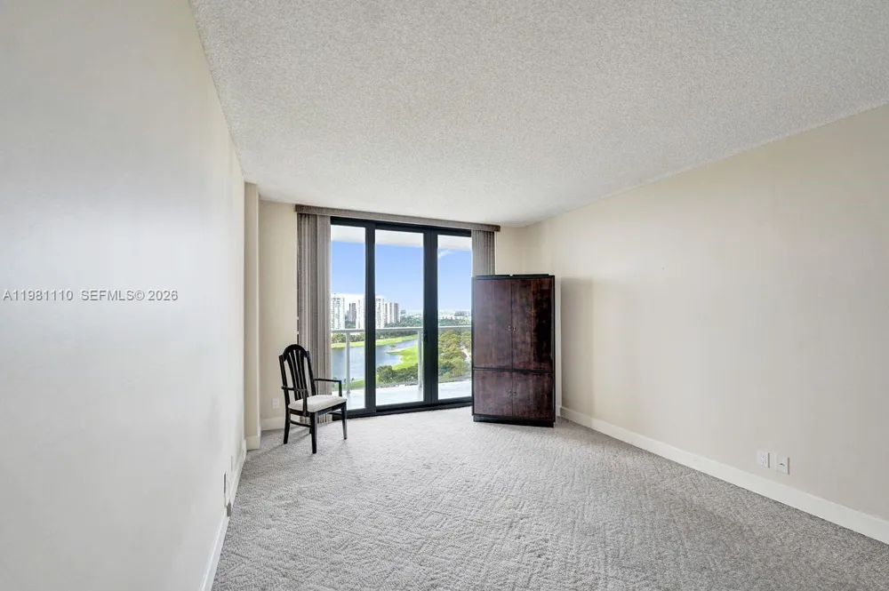 20281 E Country Club Dr #1703 Aventura, FL 33180