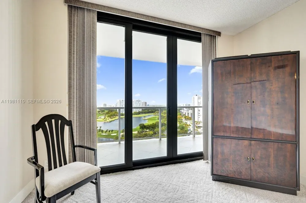 20281 E Country Club Dr #1703 Aventura, FL 33180