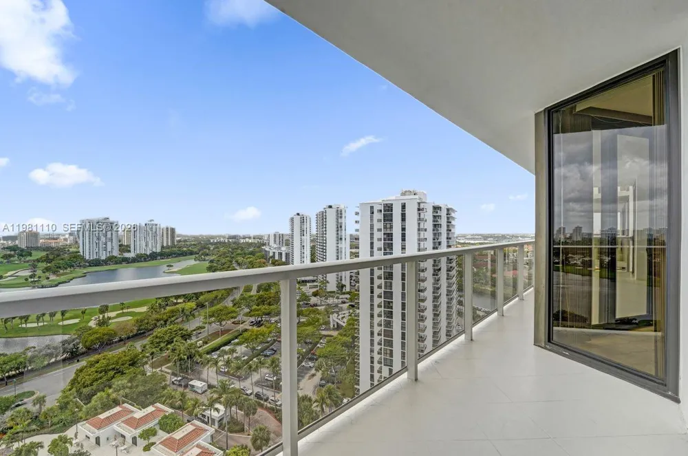 20281 E Country Club Dr #1703 Aventura, FL 33180
