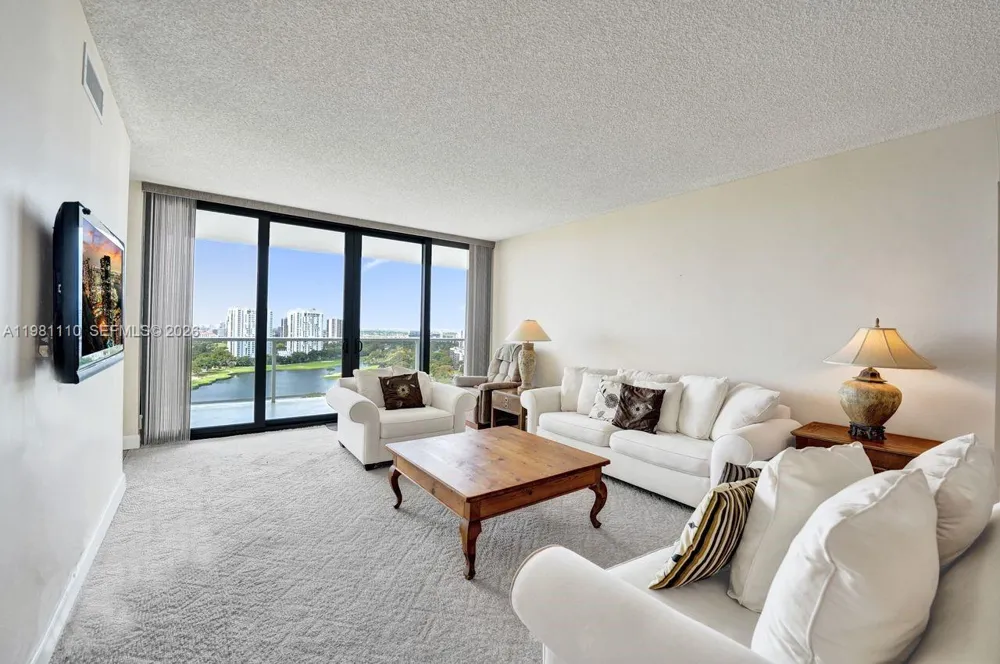 20281 E Country Club Dr #1703 Aventura, FL 33180