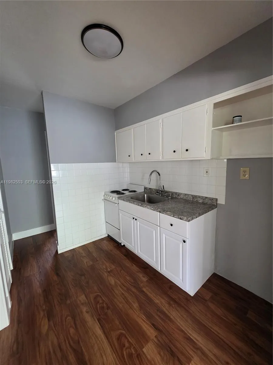 57 Esplanade Dr #C Miami Springs, FL 33166