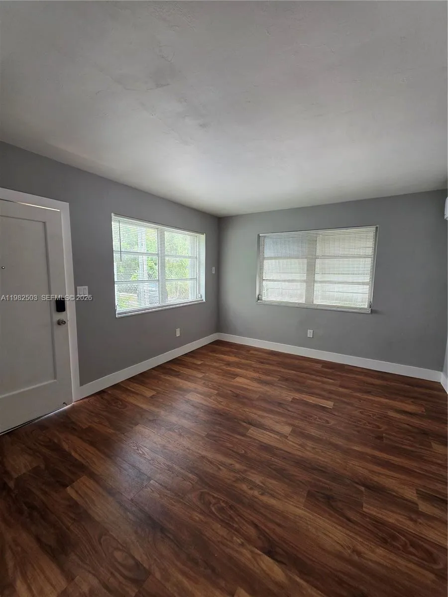 57 Esplanade Dr #C Miami Springs, FL 33166