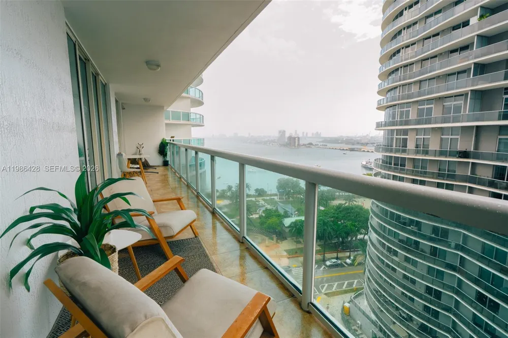 1800 Bayshore Dr #1412 Miami, FL 33132