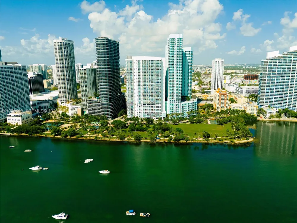 1800 Bayshore Dr #1412 Miami, FL 33132