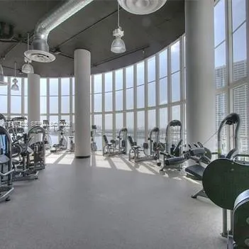 1800 Bayshore Dr #1412 Miami, FL 33132