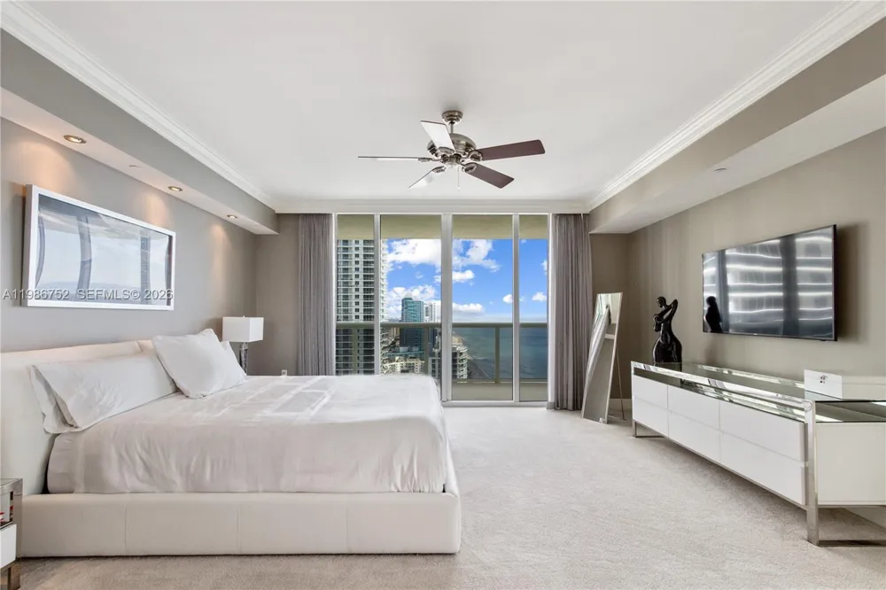 1830 S Ocean Dr #3401 Hallandale Beach, FL 33009