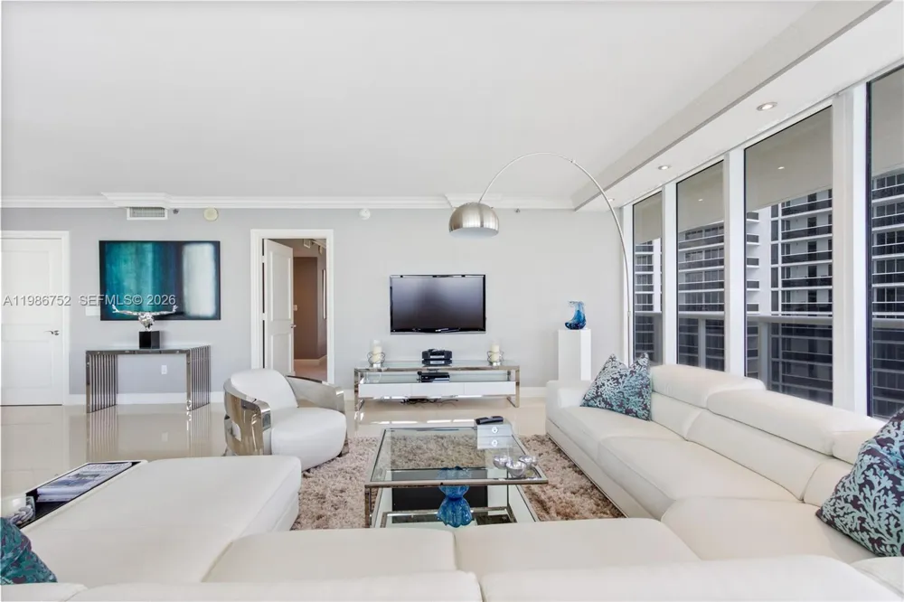 1830 S Ocean Dr #3401 Hallandale Beach, FL 33009