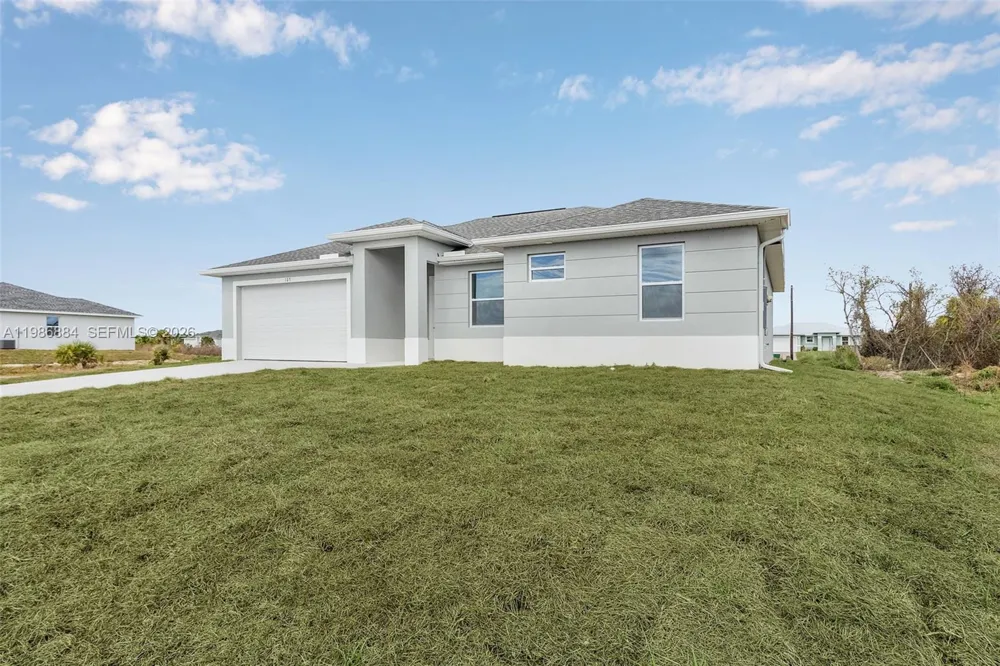 206 Jubilee Terr La Belle, FL 33935