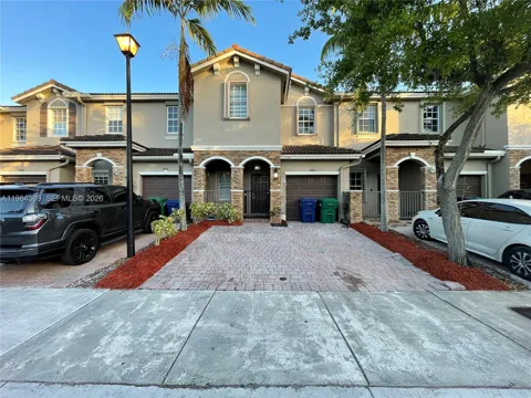8900 SW 226th Ter