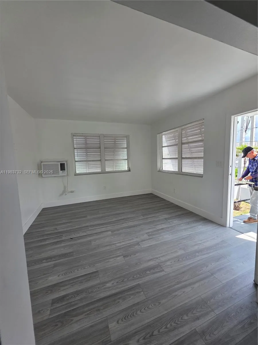 71 Esplanade Dr #D Miami Springs, FL 33166