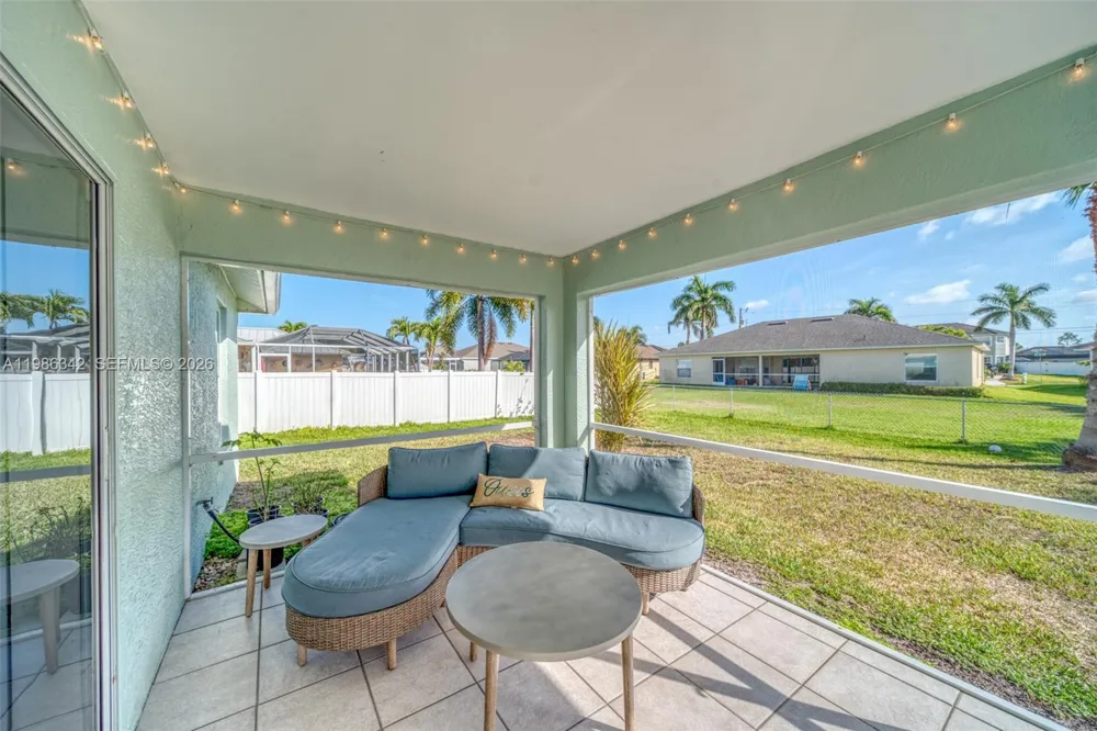 2847 SW 26th Pl Cape Coral, FL 33914