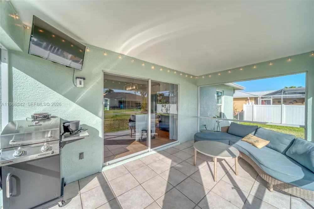 2847 SW 26th Pl Cape Coral, FL 33914
