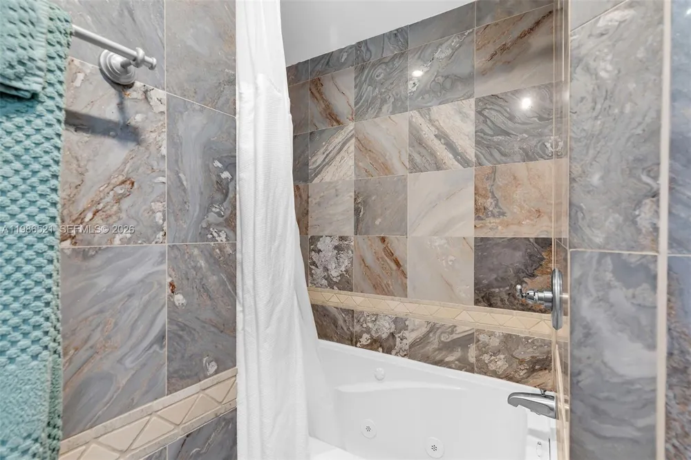 6501 Oceanview Ave Marathon, FL 33050