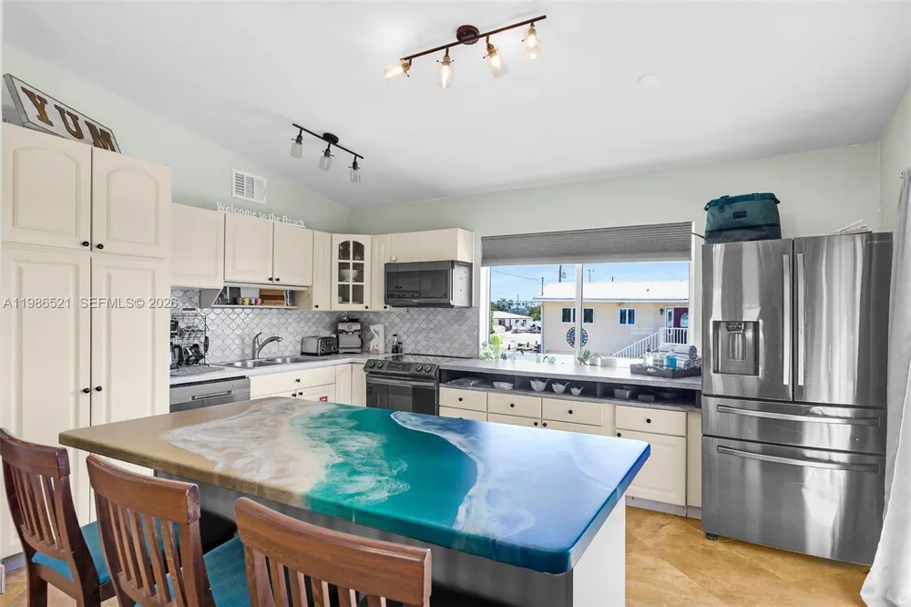 6501 Oceanview Ave Marathon, FL 33050