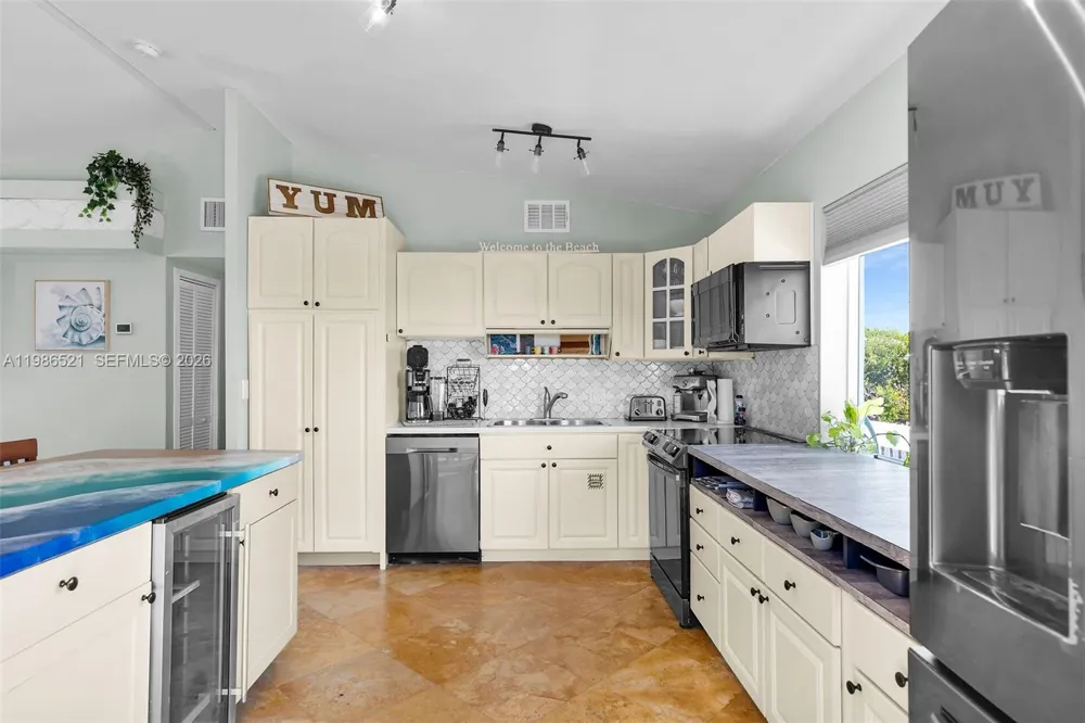 6501 Oceanview Ave Marathon, FL 33050