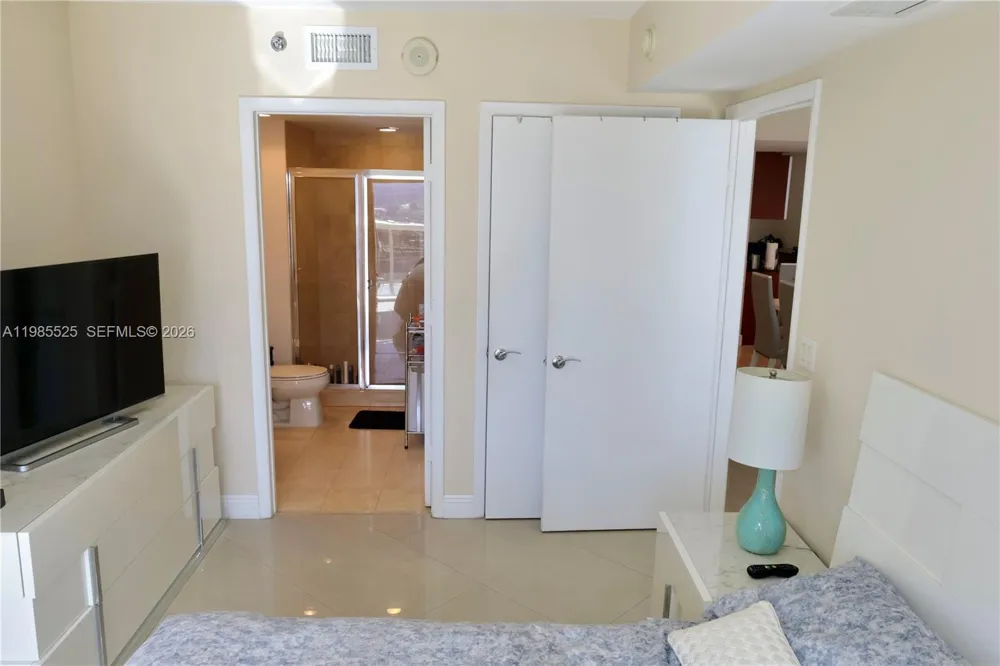 1800 S Ocean Drive #3908 Hallandale Beach, FL 33009