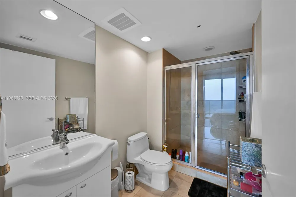 1800 S Ocean Drive #3908 Hallandale Beach, FL 33009