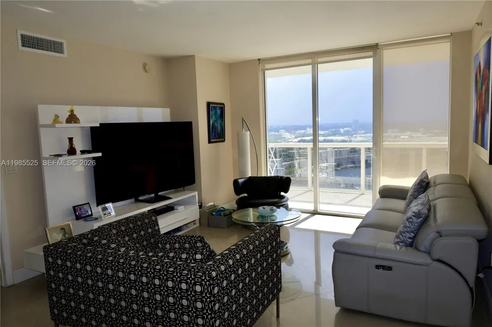 1800 S Ocean Drive #3908 Hallandale Beach, FL 33009