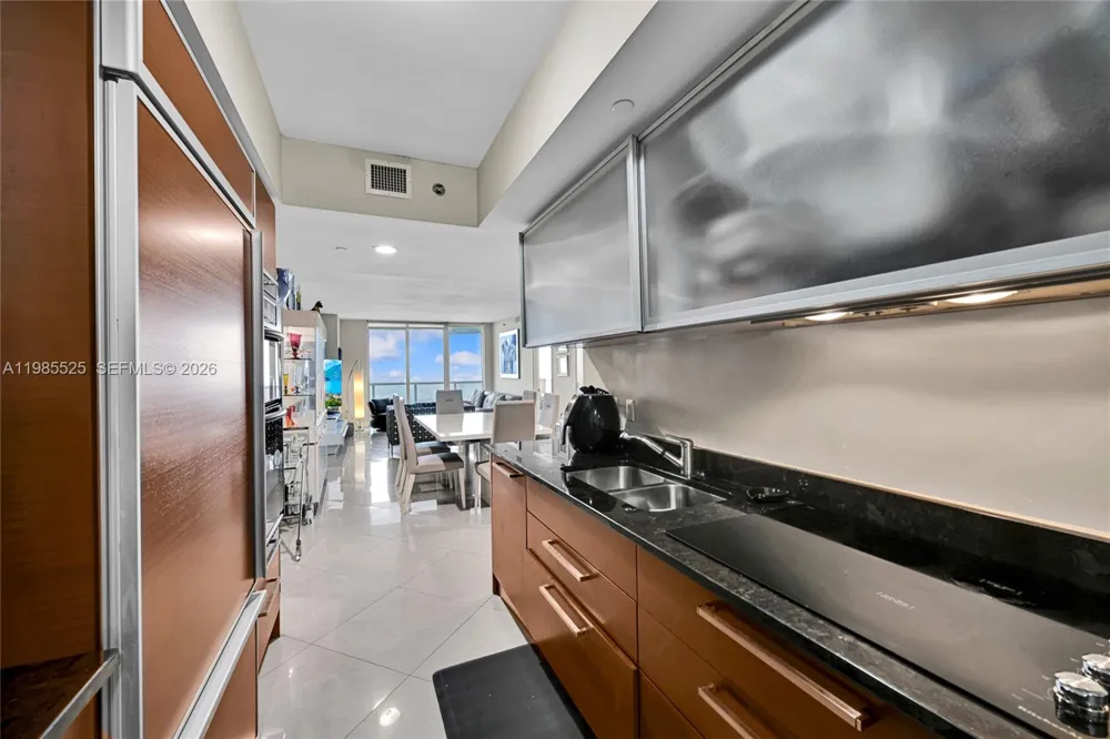 1800 S Ocean Drive #3908 Hallandale Beach, FL 33009