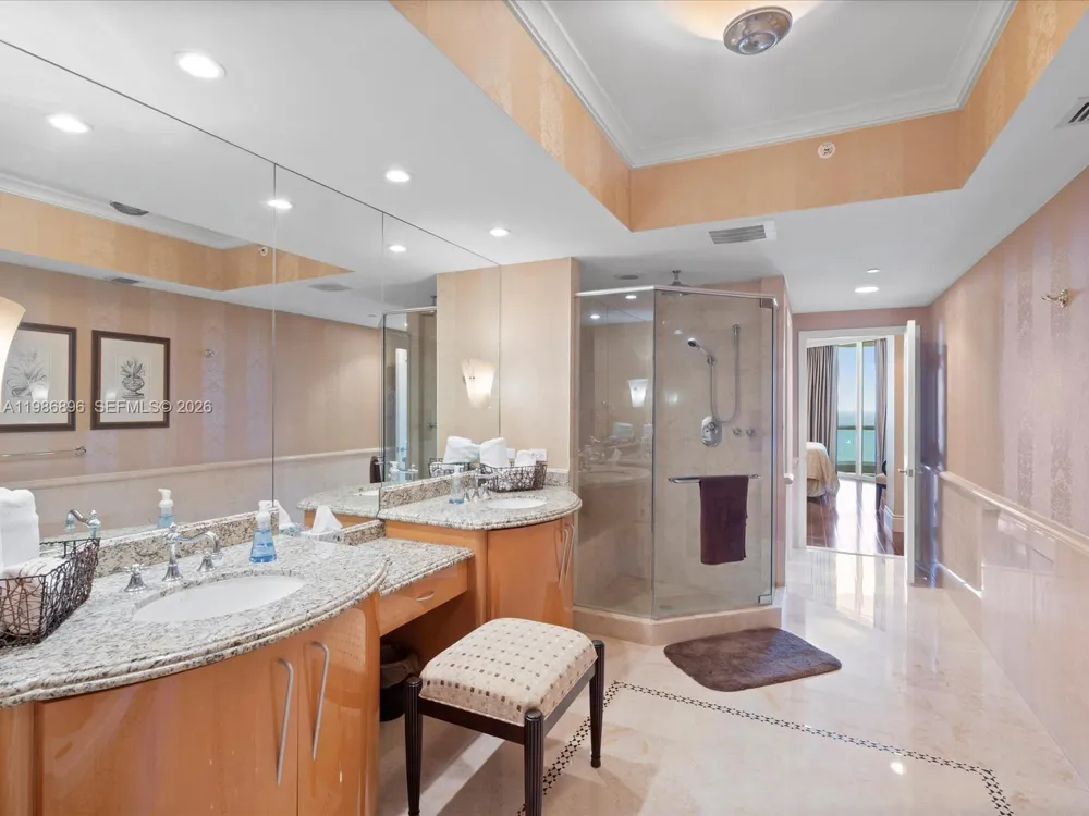 17875 Collins Ave #2903 Sunny Isles Beach, FL 33160