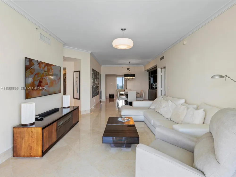 17875 Collins Ave #2903 Sunny Isles Beach, FL 33160