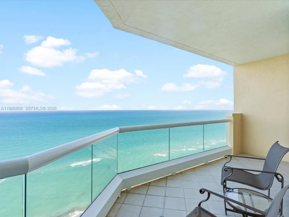 17875 Collins Ave #2903 Sunny Isles Beach, FL 33160