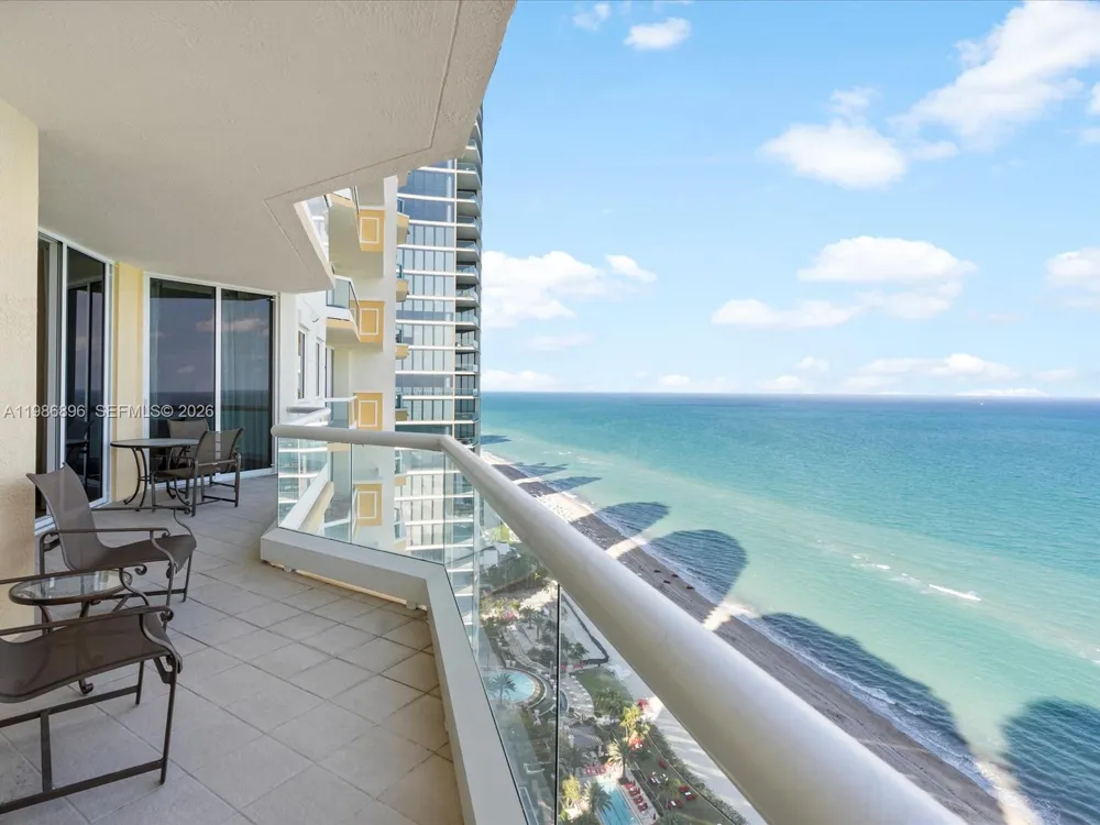 17875 Collins Ave #2903 Sunny Isles Beach, FL 33160