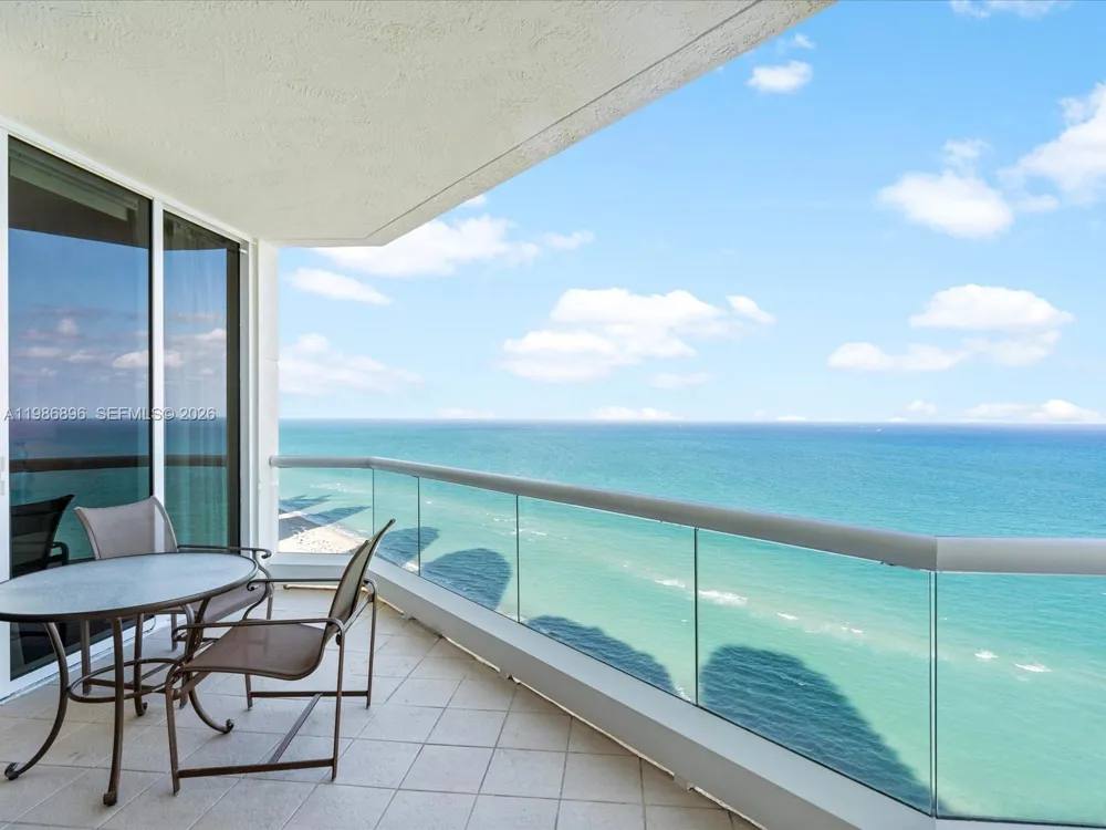 17875 Collins Ave #2903 Sunny Isles Beach, FL 33160