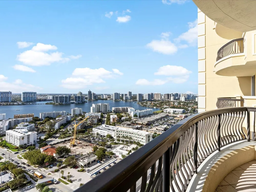 17875 Collins Ave #2903 Sunny Isles Beach, FL 33160