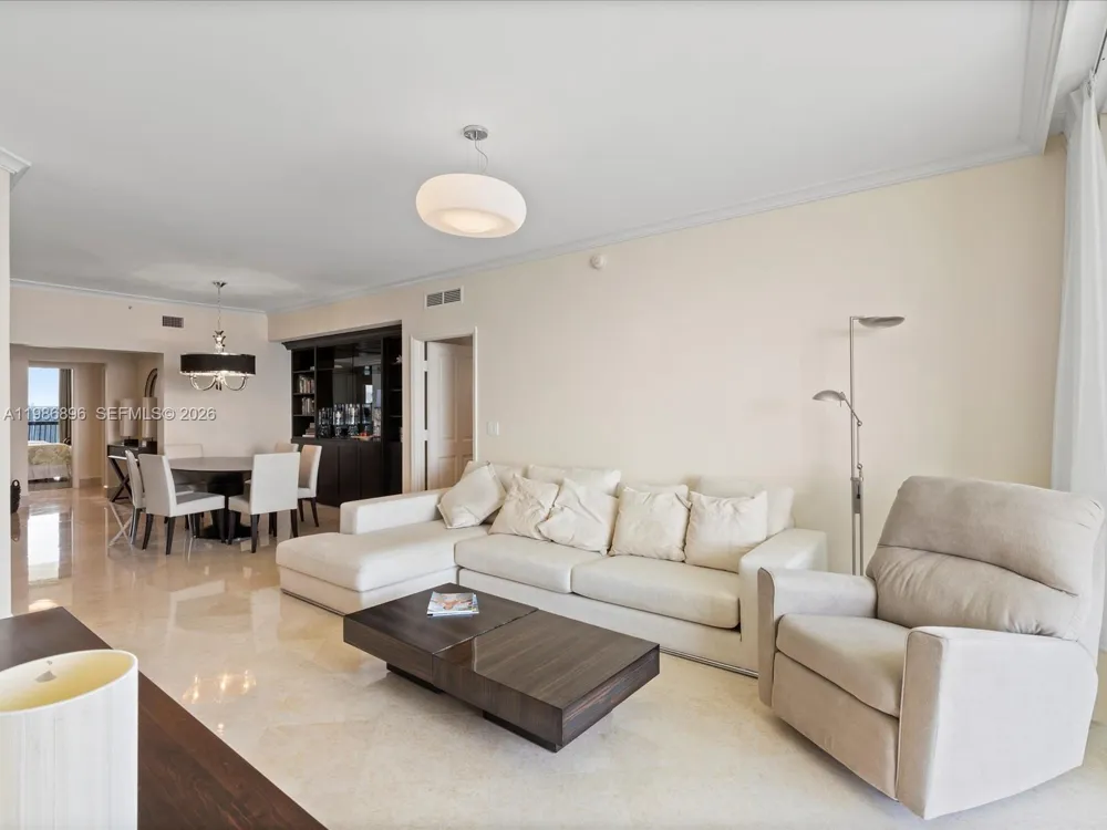 17875 Collins Ave #2903 Sunny Isles Beach, FL 33160