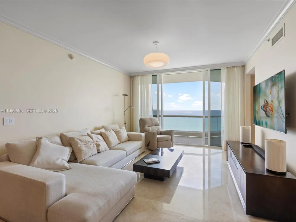 17875 Collins Ave #2903 Sunny Isles Beach, FL 33160