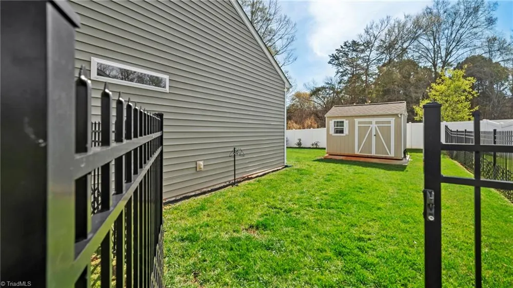 3159 Perrin Drive Haw River, NC 27258