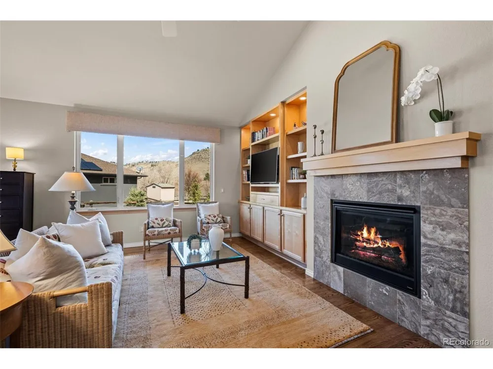 400 Carter Drive Lyons, CO 80540