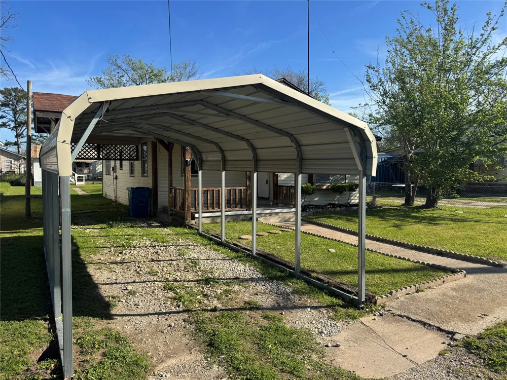 809 E Palestine Street Mexia, TX 76667