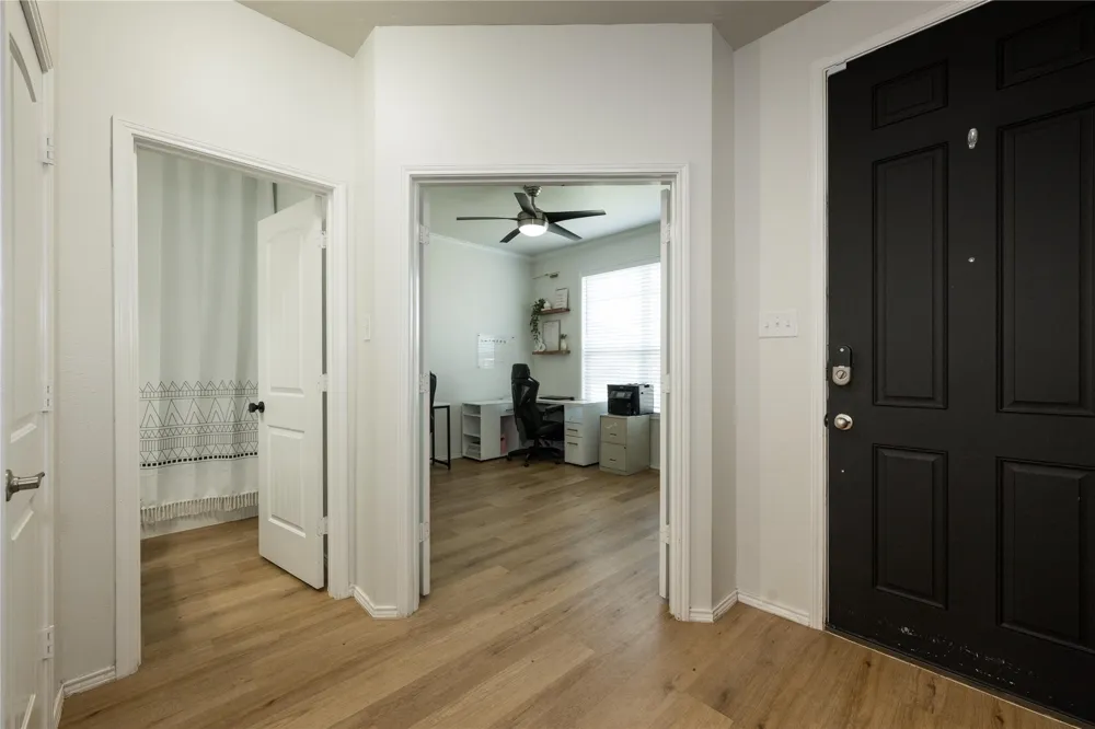 1627 Kawati Way Krum, TX 76249