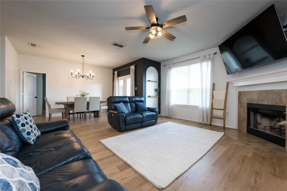 1627 Kawati Way Krum, TX 76249