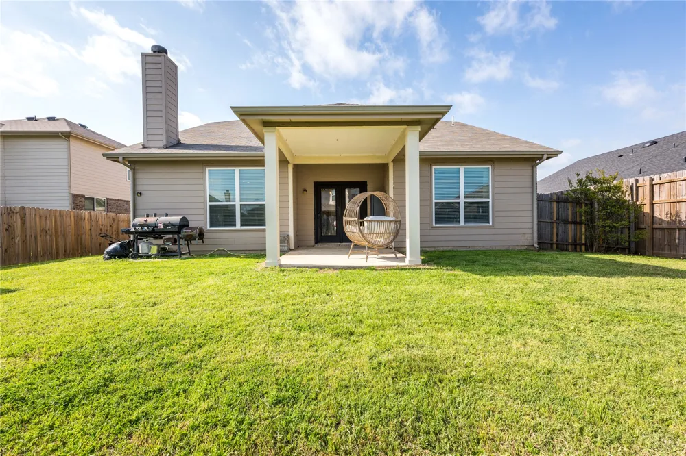 1627 Kawati Way Krum, TX 76249