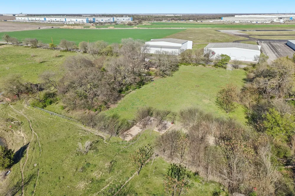 611 Ferris Road Lancaster, TX 75146