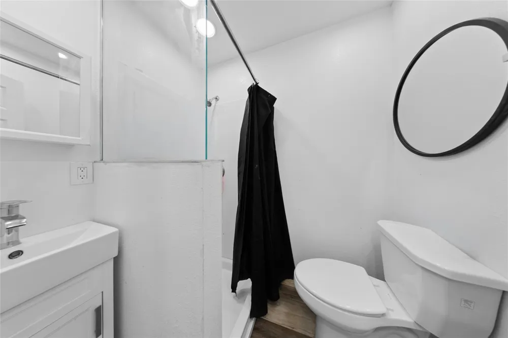 200 S Cleveland Meridian, TX 76665