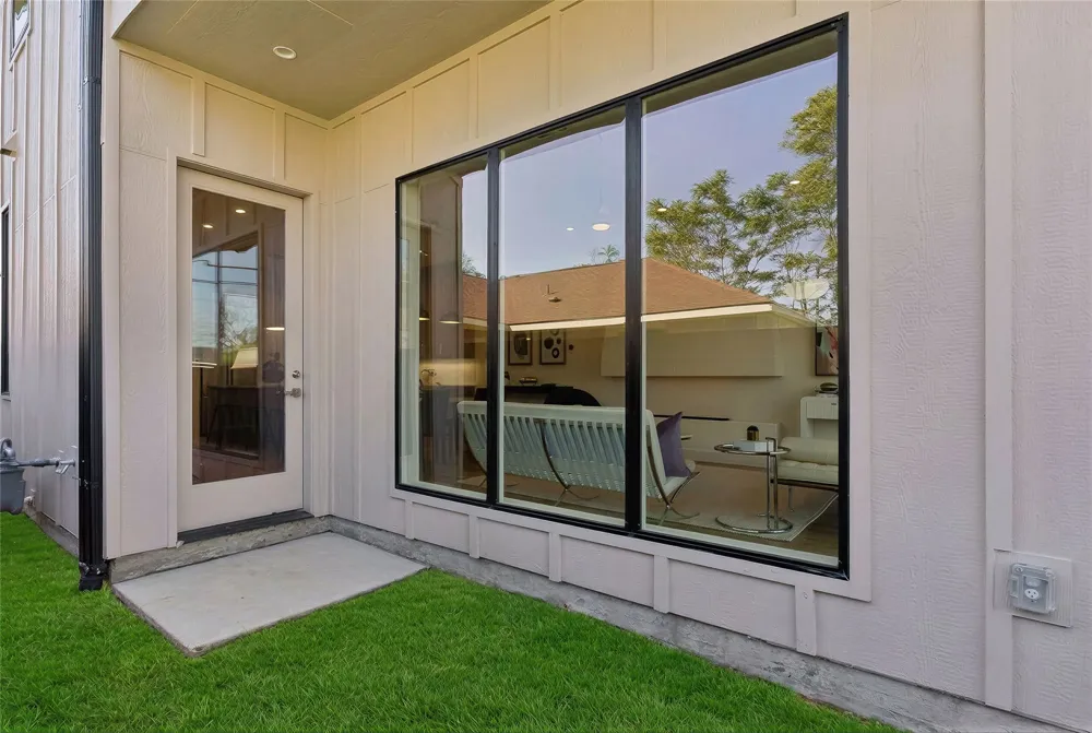 6607 Roper Street Dallas, TX 75209