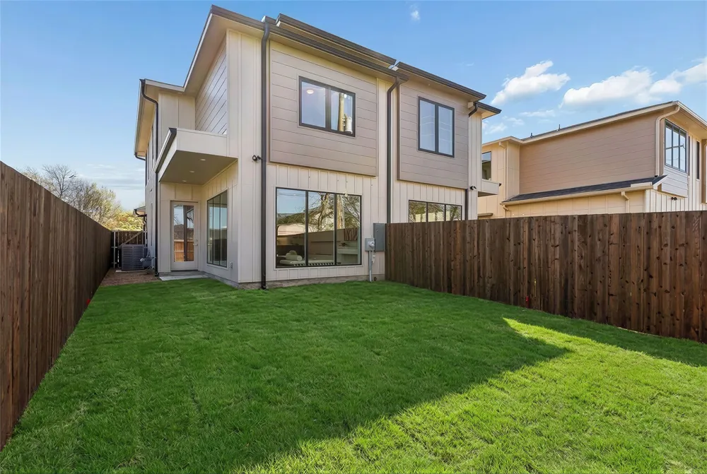 6607 Roper Street Dallas, TX 75209